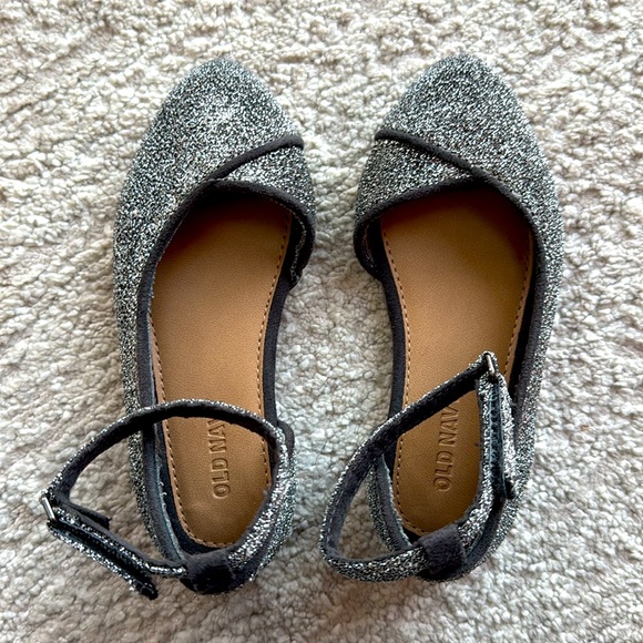 Old Navy Girls Silver Glitter Ankle Wrap Dress Shoes - Size 7- Gently Worn - Picture 5 of 7